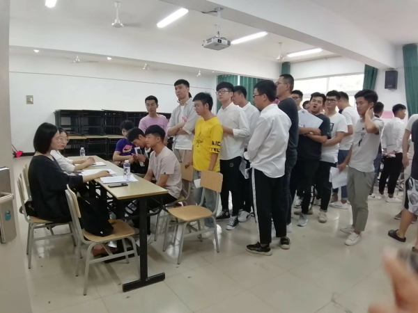 土木与环境工程学院成功举办2020届毕业生首场招聘会