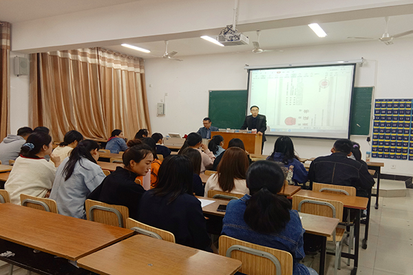 我校土木与环境工程学院举办合肥建工集团公司招聘宣讲会