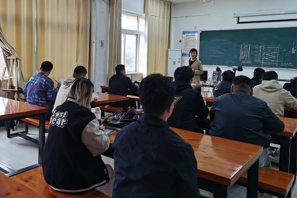 城市建设学院教师党支部开展为学生考研助力活动