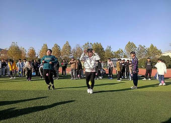 城市建设学院举办“第五届趣味运动会”