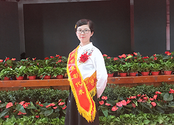 副教授——唐月