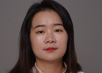 副教授——郑尼娜