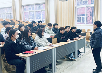 城市建设学院学生第一党支部大会