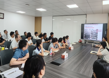 土木工程系2025级新生入学教育--名师专家引领学子把准时代脉搏