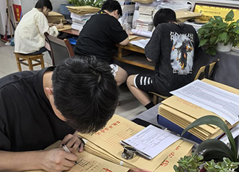 城市建设学院“一站式”学生社区助力毕业季离校工作正常开展